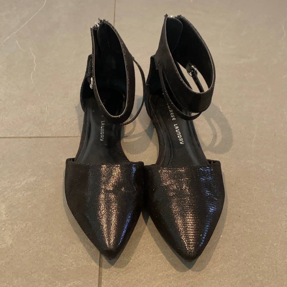 Black Chinese laundry flats